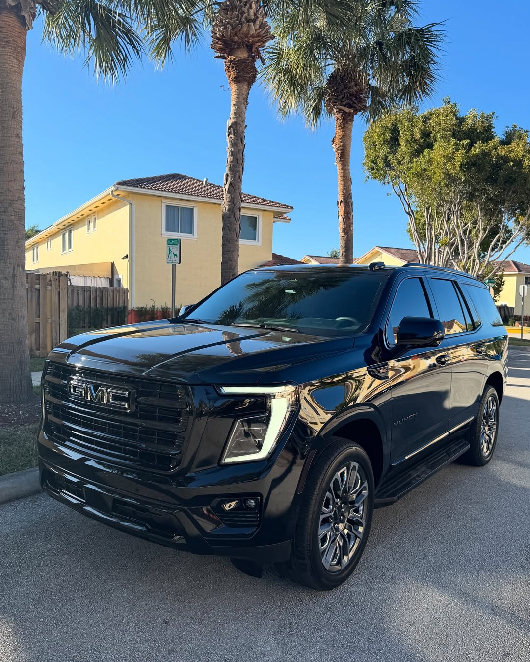 GMC Yukon window tint installation by Moe Wraps
