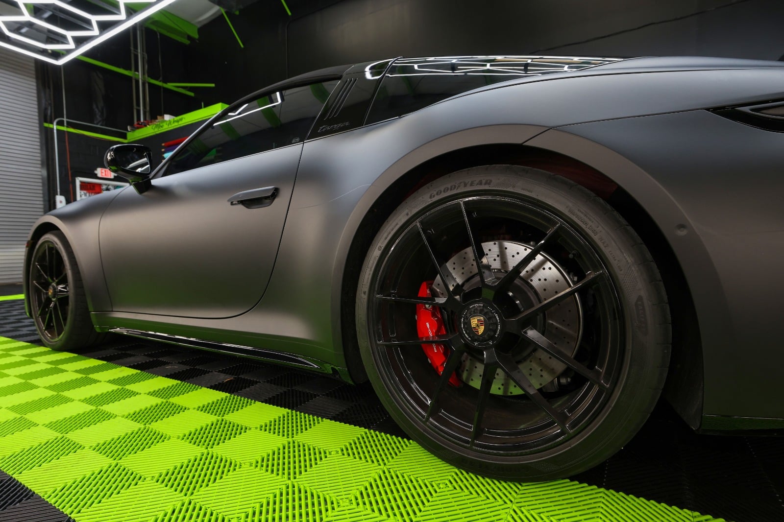 Porsche car wrap project photo 8 by Moe Wraps